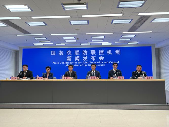 近期疫情防控形势本土确诊病例_新疫苗研发进展灭活疫苗3-17岁人群_疫情